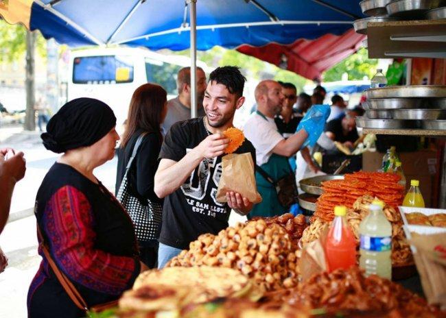 جنوب فرنسا يتحول الى منطقة عربية في رمضان