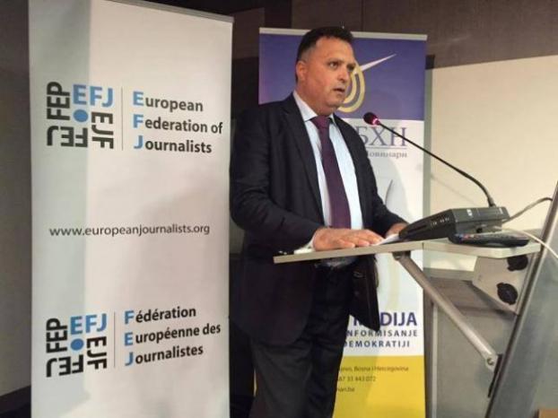نقيب الصحفيين يقدم مشروع قرار خاص بالاسرى للاتحاد الدولي للصحفيين