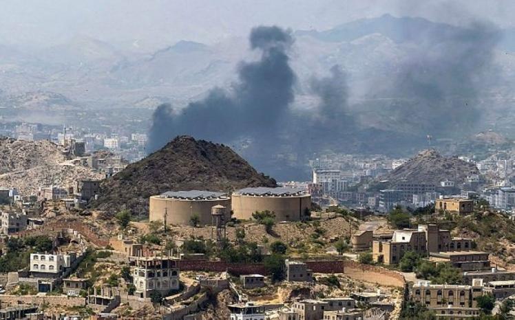 هجمات يمنية تستهدف مطارات ومنشآت سعودية هجمات يمنية تستهدف مطارات ومنشآت سعودية