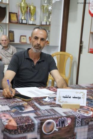 الفلسطيني يشارك عيد العرش قصراً الفلسطيني يشارك عيد العرش قصراً