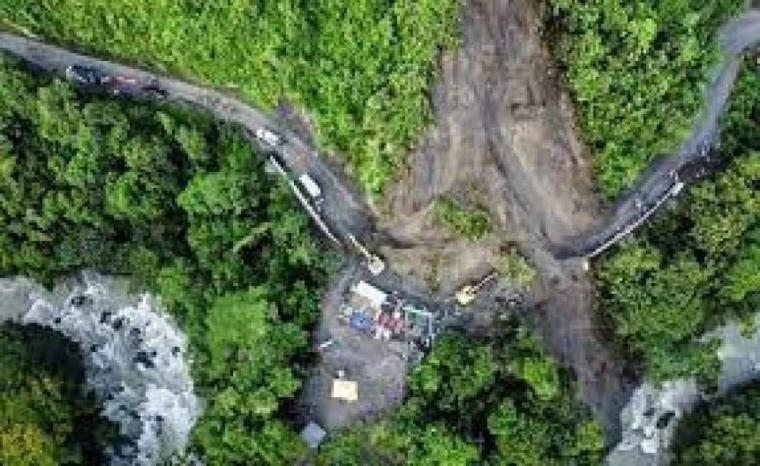 ارتفاع حصيلة انزلاق التربة في كولومبيا إلى 34 قتيلاً