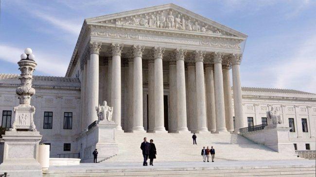 زملط: قرار المحكمة العليا الأميركية انتصار للقانون على السياسة
