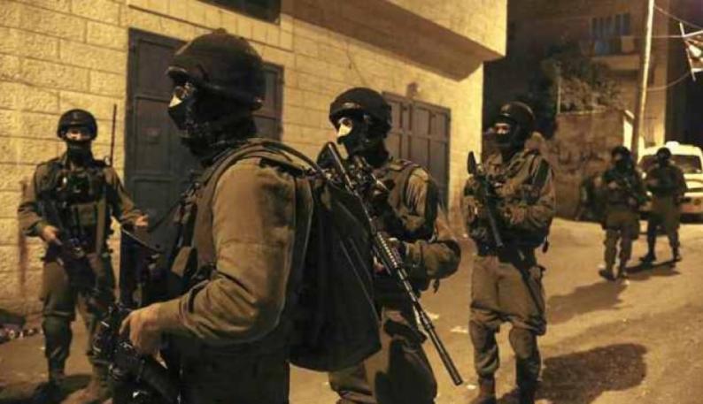 الاحتلال يقتحم علار ودير الغصون وعتيل شمال طولكرم الاحتلال يقتحم علار ودير الغصون وعتيل شمال طولكرم