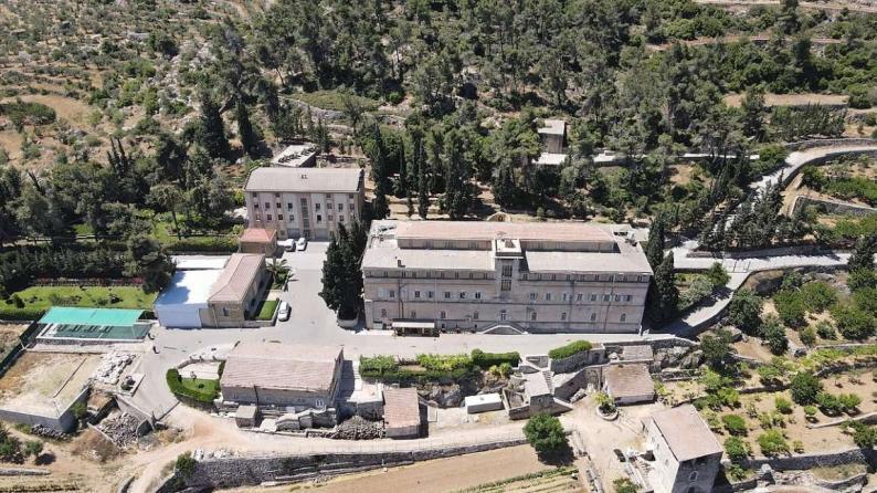 إخطار مدرسة كريمزان بدفع ضريبة &quot;الأرنونا&quot; تمهيدا لضمها إلى بلدية الاحتلال في القدس