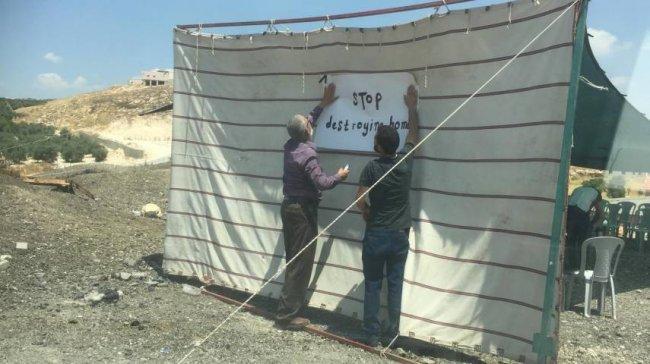 شرطة الاحتلال تمنع نصب خيمة احتجاجية ضد هدم 16 بناية بالقدس