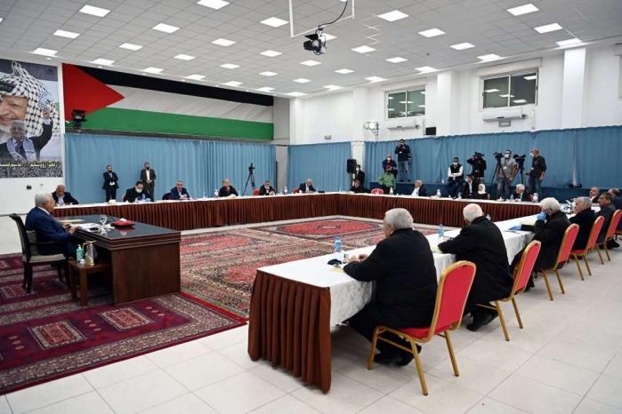 الرئيس عباس خلال اجتماع مركزية فتح: في حال بدأت اسرائيل عملية الضم فأننا في حل من كل الاتفاقات الموقعة معها