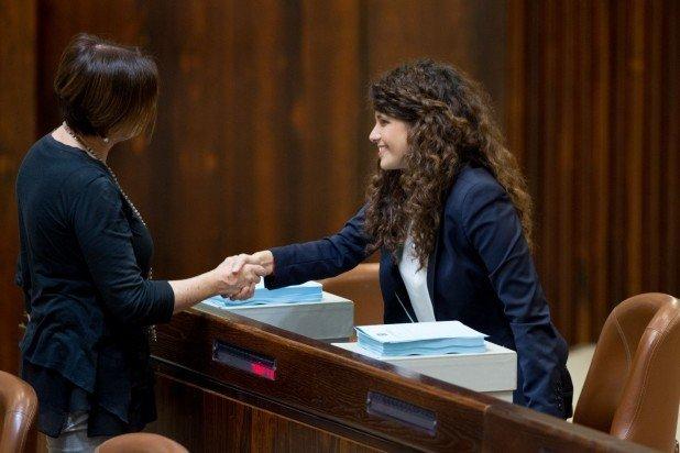 النساء تُسيطر على البرلمان الإسرائيلي