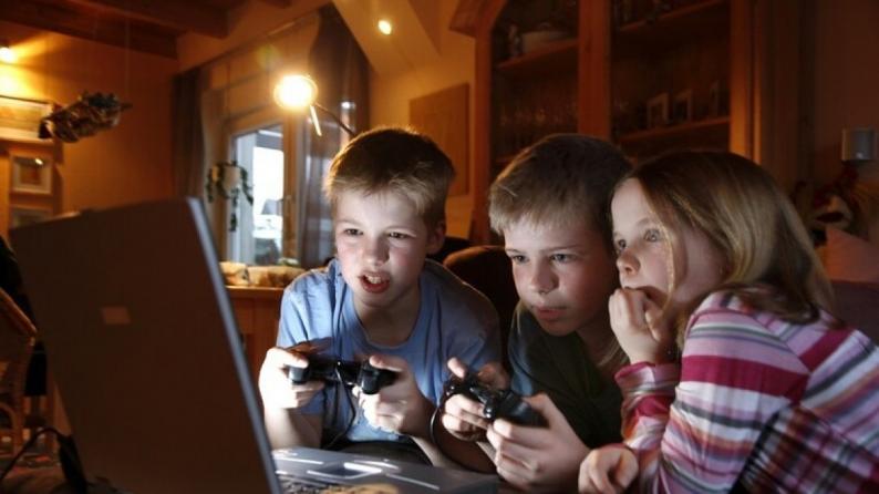هل تجعل ألعاب الفيديو الأطفال أكثر ذكاء؟