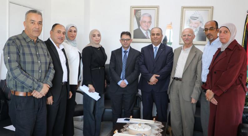 سلطة الأراضي تبحث مع الأشغال العامة والحكم المحلي تسريع أعمال التسوية المرتبطة بالمسار البديل لطريق وادي النار سلطة الأراضي تبحث مع الأشغال العامة والحكم المحلي تسريع أعمال التسوية المرتبطة بالمسار البديل لطريق وادي النار