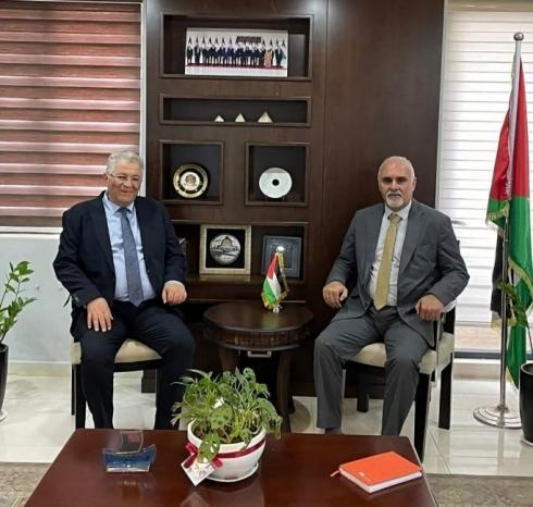 جامعة القدس ووزارة الزراعة تبحثان تعزيز التعاون لتطوير القطاع الزراعي