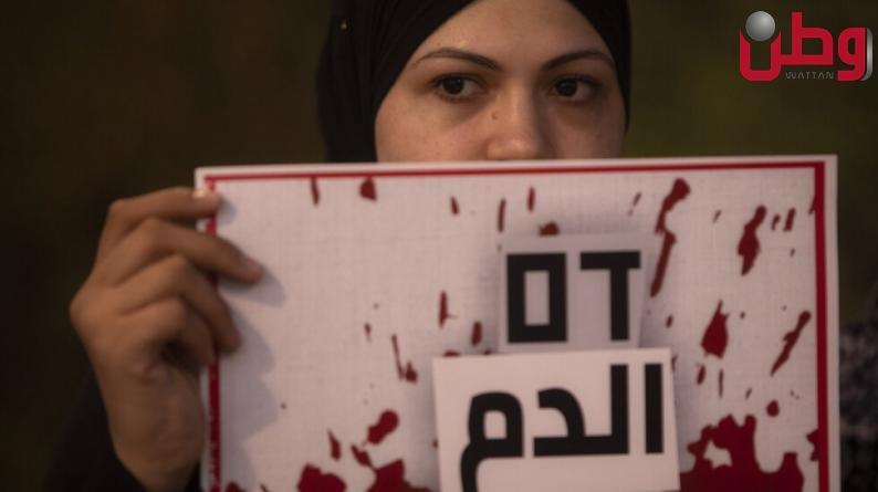 متظاهرون من فلسطينيي الداخل المحتل يغلقون شارعا سريعا في "تل أبيب" احتجاجا على تفشي الجريمة متظاهرون من فلسطينيي الداخل المحتل يغلقون شارعا سريعا في "تل أبيب" احتجاجا على تفشي الجريمة