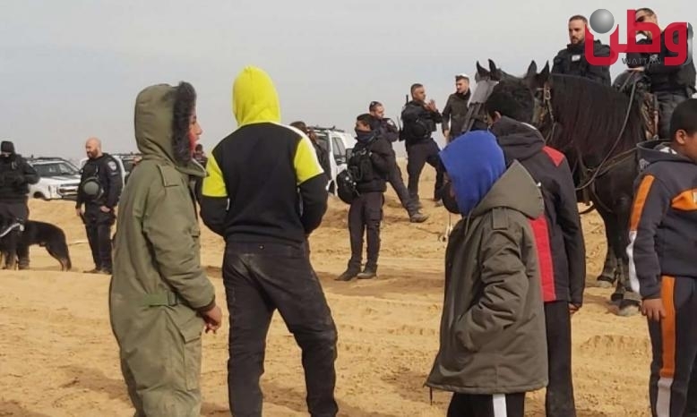 مواجهات مع شرطة الاحتلال إثر تجدد تجريف الأراضي بمنطقة النقع في النقب المحتل
