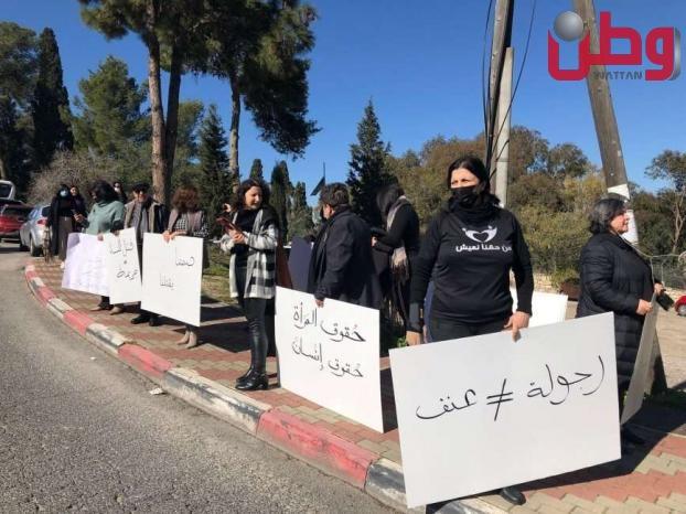 وقفة احتجاجية ضد قتل النساء بالناصرة وقفة احتجاجية ضد قتل النساء بالناصرة
