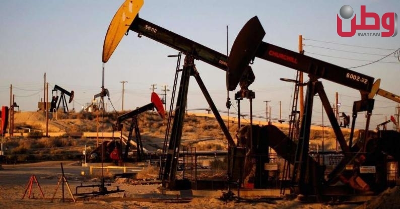 أسعار النفط تتراجع وسط مخاوف من هبوط الطلب بسبب التضخم