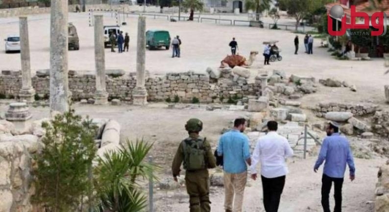 قوات الاحتلال تقتحم سبسطية الأثرية تمهيداً لاقتحام المستوطنين