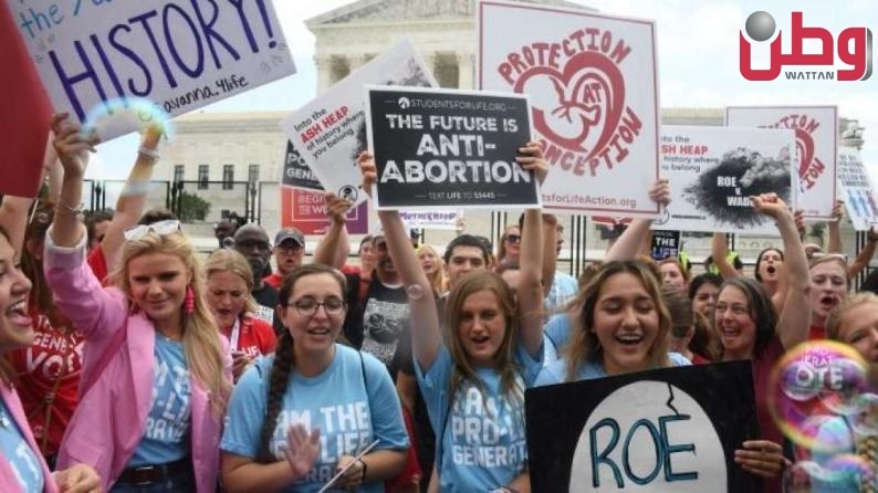 المحكمة الأمريكية العليا تلغي الحق في الإجهاض