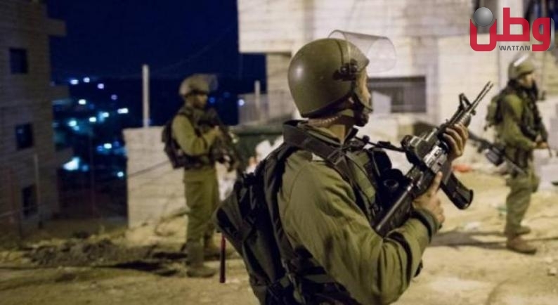 قوات الاحتلال تعتقل ثلاثة شبّان من مختلف المحافظات