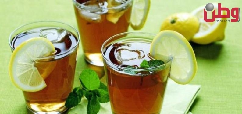 ضبط 648 لتر عصير شاي أخضر منتهي الصلاحية في جنوب محافظة الخليل