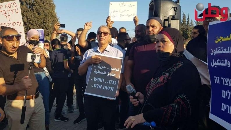 تظاهرة لفلسطيني الداخل المحتل أمام سجن مجدو للمطالبة بالإفراج الفوري عن معتقلي الهبة