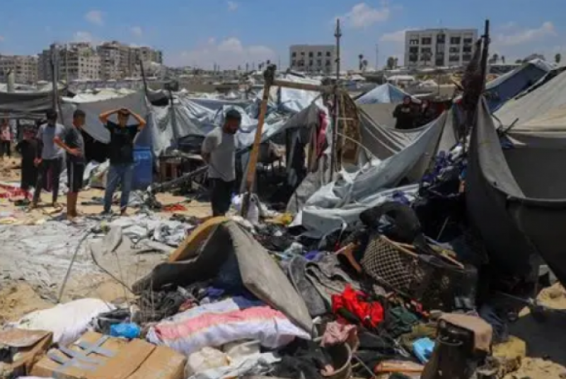 أكثر من 10 إصابات بينها خطيرة جراء قصف الاحتلال خيمة في مدينة غزة