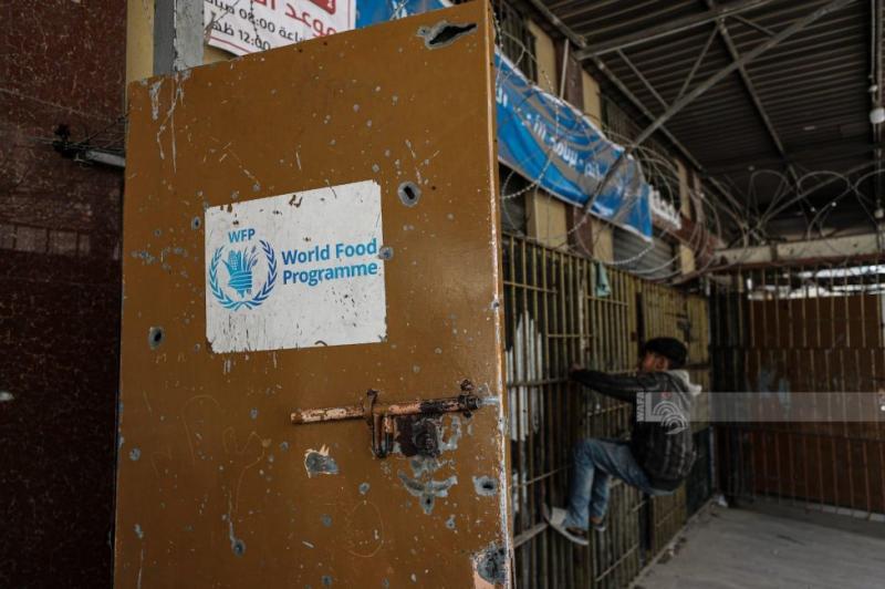 غزة بلا طحين.. عجز بنسبة 100% يهدد بإغلاق المخابز السبعة المتبقية خلال 48 ساعة