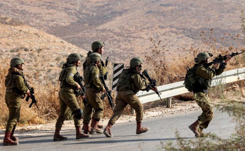 قوات الاحتلال تقتحم كفر عين وتطلق الرصاص وتعتقل شابا من برقا