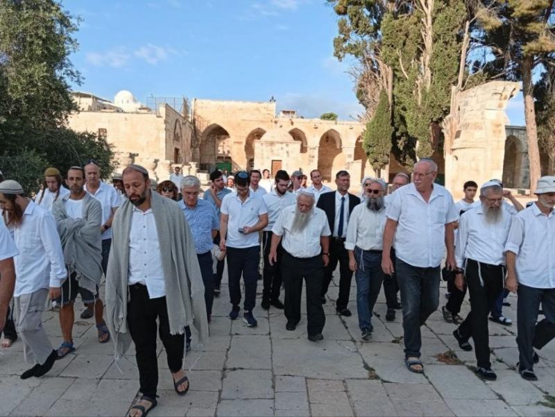 محافظة القدس: 11409 مستوطنا اقتحموا الأقصى خلال موسم الأعياد العبرية