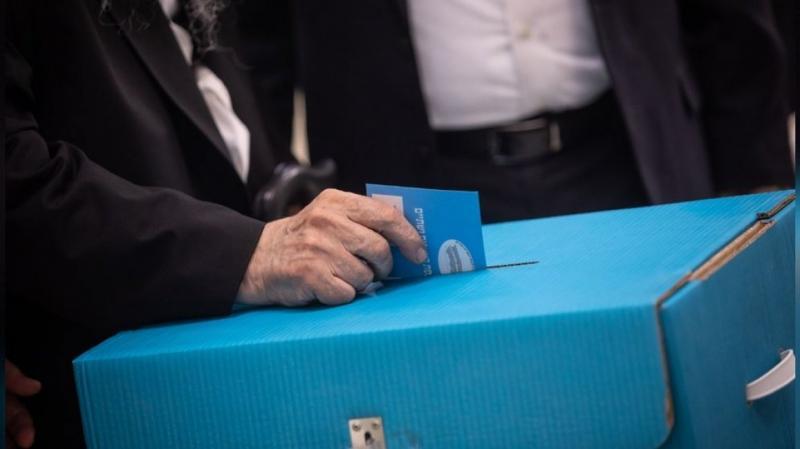 "الشاباك" يقلل من شبهات التزوير بالانتخابات ولابيد يؤكد عدم وجود خطر على النتائج