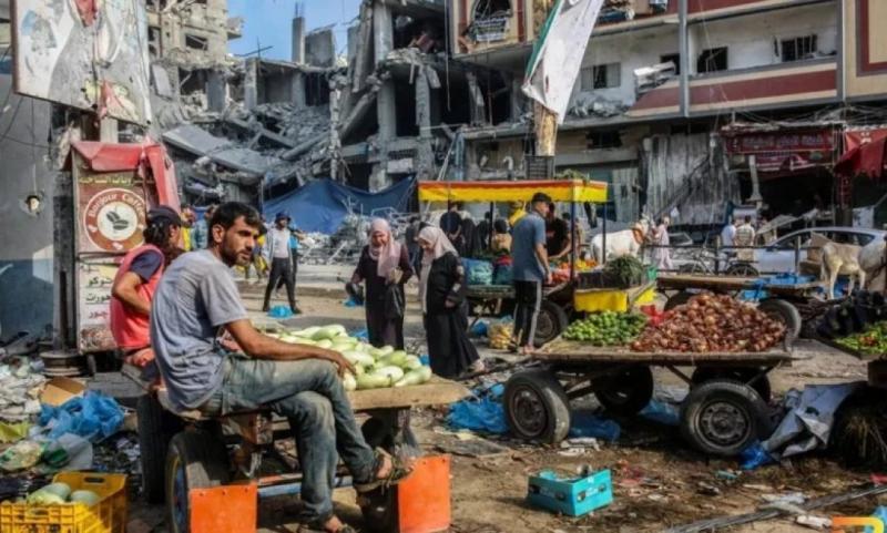 بين شحّ البضائع واستغلال حاجة المواطنين