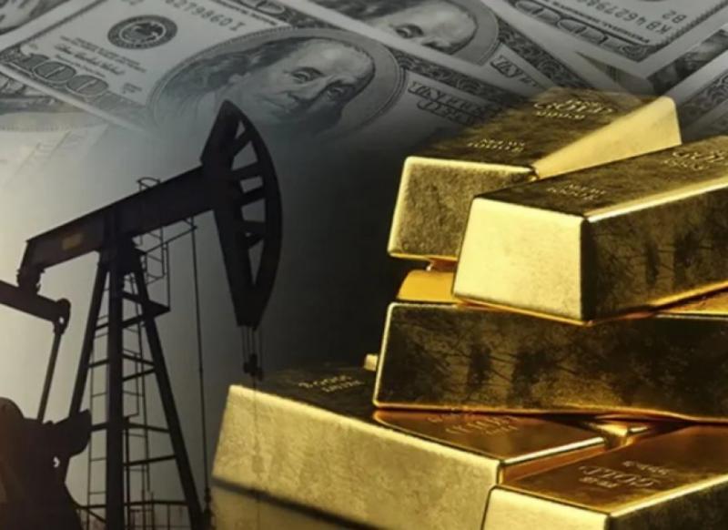 تراجع النفط واستقرار الذهب والدولار