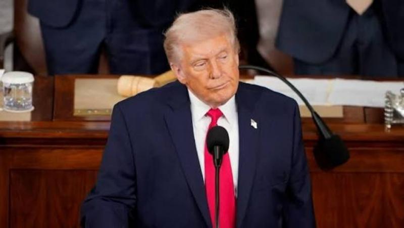 ترامب يتهم إيران بمحاولة رفع أسعار النفط ويؤكد: لن تمتلك سلاحاً نووياً