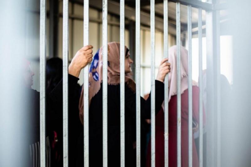إعلام الأسرى: القمع يتجدد بحق أسيرات "الدامون"