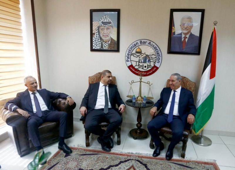 الشيخ يجتمع بنقابة المحامين ويشدد على أهمية سيادة القانون وإجراء الانتخابات وتعزيز منظومة العدالة