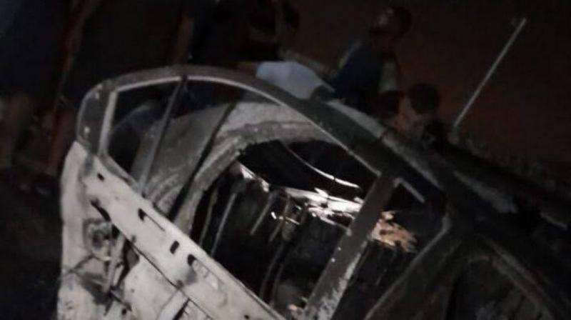 مستوطنون يهاجمون منزلا ويحطمون مركبة في عراق بورين