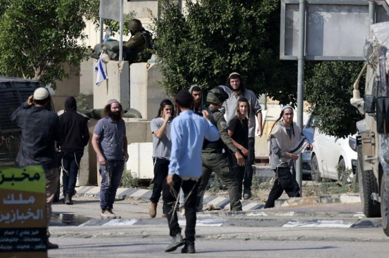 إصابة شابين في هجوم للمستوطنين على قرية فرخة غرب سلفيت